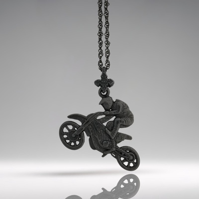 Мотокрос скок - Мъжки спортен медальон от сребро 925 с оксидирано покритие - Ръчно изработено спортно бижу - Идеален подарък за мъж, фен на мотокроса - ssj