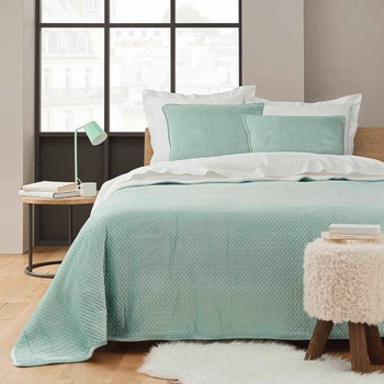 douceur d'intérieur Зелен капитониран комплект шалте и калъфка за възглавница от шерпа 240x220 cm Mylene - douceur d'intérieur (1644874)