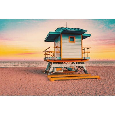 Plakát, Obraz - Colorful Miami Beach lifeguard tower with, Artur Debat, 40 × 26.7 cm