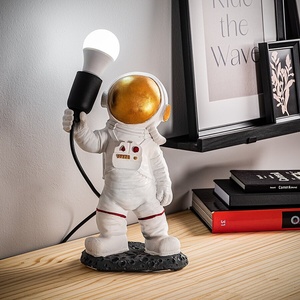 ASG Декоративна лампа Astronaut (8683742935193)