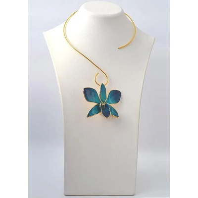 Dannyra Колие с естествена орхидея в тюркоазено-син цвят Dannyra Jewels