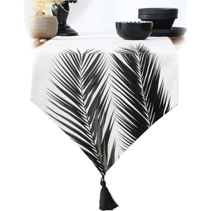 Minimalist Cushion Covers Покривка 45x140 cm Black Tree - Minimalist Cushion Covers (UcgenRunner-5235)