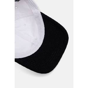 Fred Perry шапка с козирка от памук (HW2303)
