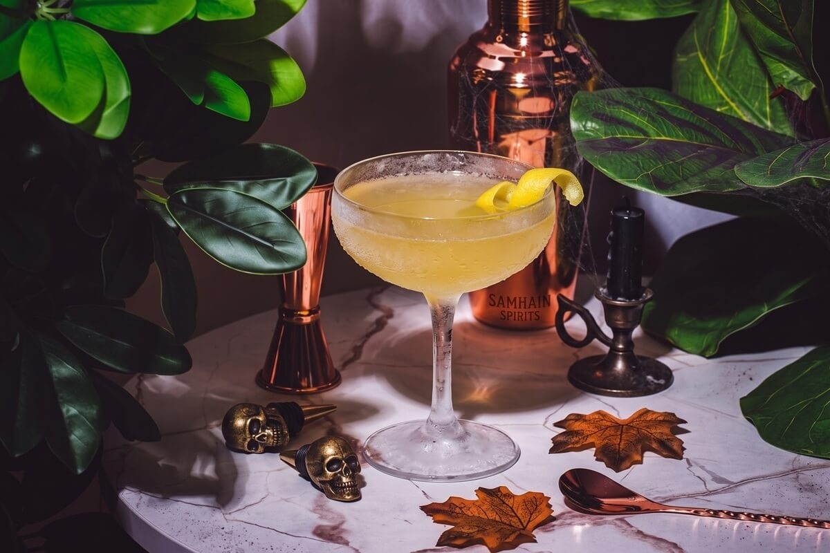 Corpse Reviver No. 2 halloweeni koktél Corpse Reviver No. 2 halloweeni koktél