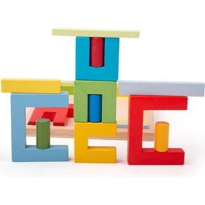 Bigjigs Toys Дървен комплект Bigjigs - Пъзел-конструктор с цветни форми (33036) - baby