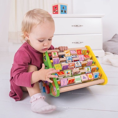 Bigjigs Aktívny trojuholník s angličtinou