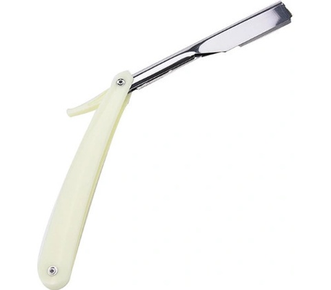 Shavetta Miranda biela
