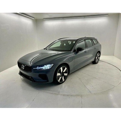 Volvo V60 T6 Plus Dark AWD 257 kW