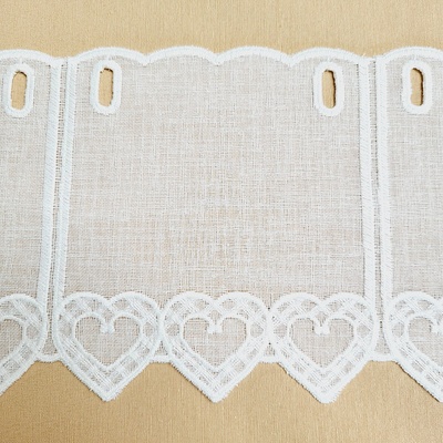 Vitrážová záclonka MINI SRDIEČKO 17 cm