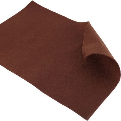 Plsť (filc) 20x30cm - 1mm - různé barvy Plst - filc 20x30cm: 538 Tmavě hnědá