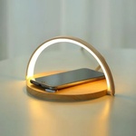  Mobilly LightArc нощна лампа с безжично зарядно за телефон, 10W, дърво