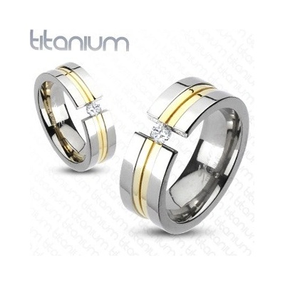 Šperky eshop prsten z titanu dva zlaté pásy zirkon F2.15