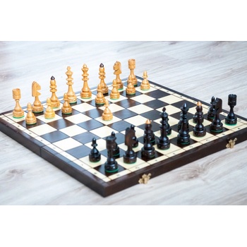 Drevené šachy Čerešňové
