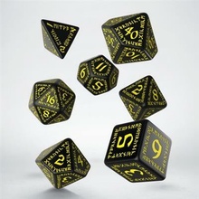 Q-Workshop Kocky Runic Black/Yellow dice set 7ks