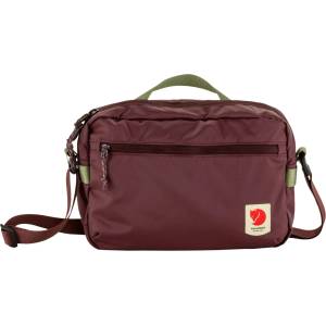 Fjällräven Чанта за рамо Fjällräven High Coast Crossbody Shoulder bag - Blackberry - размер One Size (510-4425-1111)