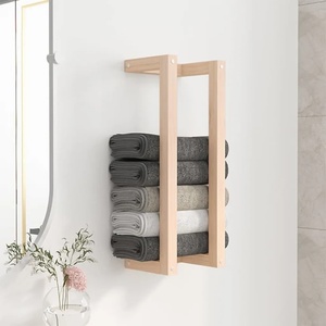 vidaXL Поставка за хавлии 23x18x60 см борово дърво масив (822392)