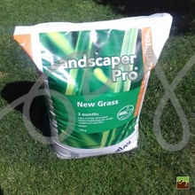Hnojivo na trávnik Landscaper Pro New Grass 15 kg