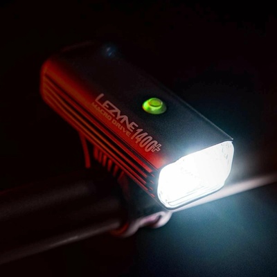 Lezyne Macro Drive 1400+ přední černé