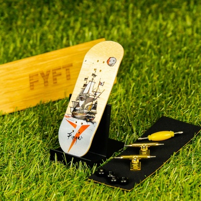 Finga Fingerboards Komplet začiatočník Design Loď zlaté trucky