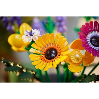 Image 1 of LEGO® ICONS™ - Wildflower Bouquet (10313)