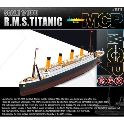 Academy Лайнер Титаник 1: 1000 (14217)