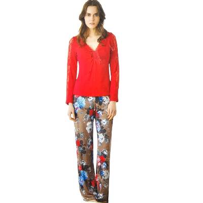 Стилен дамски комплект - червена блуза с дантела и кафяв панталон с рози