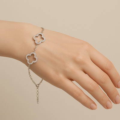 Елегантна гривна с 5 цветя сребриста