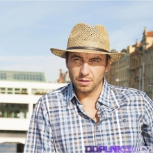 Pánský klobouk z mořské trávy zdobený páskem originál Karpet 700114