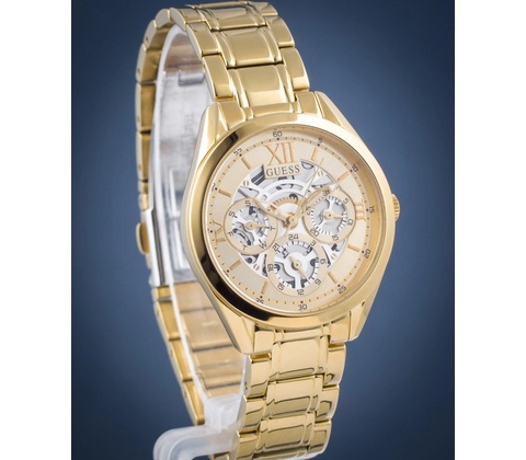 Guess GW0253L2