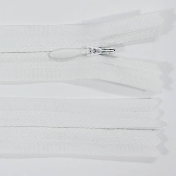 Zips skrytý 3mm dĺžka 18cm, farba 101