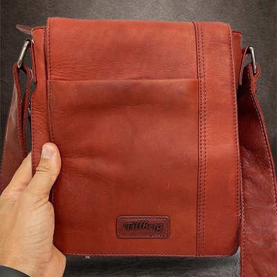 Exkluzivní prémiová kožená Crossbody taška v nádherném červeném odstínu