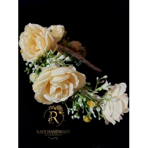 Radi handmade Диадема за коса с едри цветя в цвят светла праскова (645)