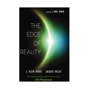 The Edge of Reality: Two Scientists Evaluate What We Know of UFO Phenomenon (ISBN: 9781590033098)