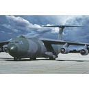 Roden Lockheed C-141B Starlifter 1:144