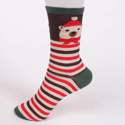 Коледни чорапи на цветно райе и мече