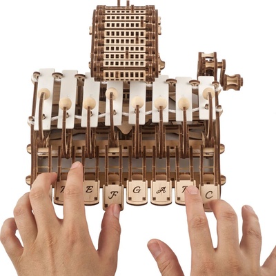 UGEARS 3D puzzle Programovatelná celesta 573 ks – Zboží Dáma