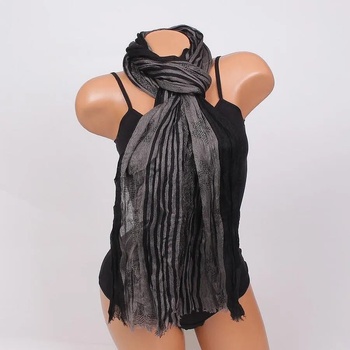 Image 1 of Стилен шал в черно и сиво