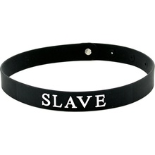 Obojek s nápisem SLAVE