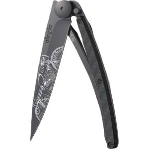 DEEJO 1gc107 tattoo black carbon / Ултралеко джобно ножче с карбонова дръжка и татуировка (1gc107)