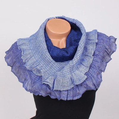 Кръгъл шал с къдрички в сини тонове