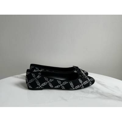 Michael Kors Nori flex flat