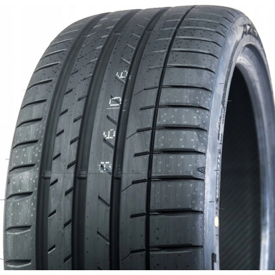 Falken Azenis RS820 245/35 R19 93Y