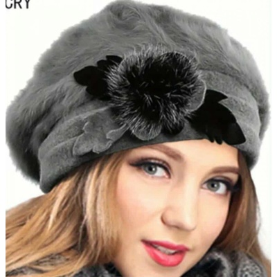 Dámská zimní baretka zdobená originál