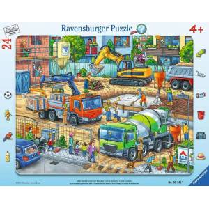 Ravensburger - Puzzle Things are happening at the construction site! - 1 - 39 piese