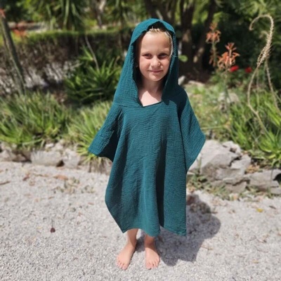 Dětské mušelínové pončo smaragdově zelená