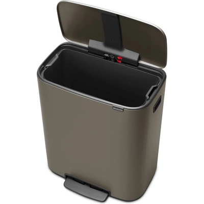 Сиво стоманено кошче за боклук с педал 60 l Bo - Brabantia (211409)