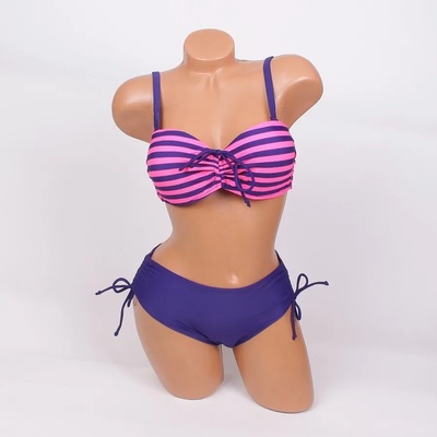 Красив тъмносин бански с райе в наситено розово - чашка В