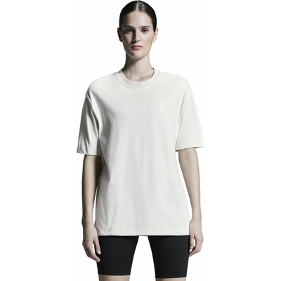 On Running Club T Silver