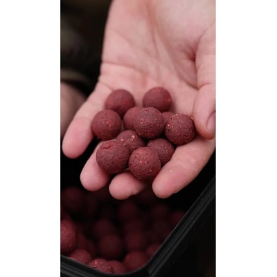 Karel Nikl Ready boilies Strawberry 1 kg 24 mm