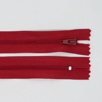 Spirálový zip, šíře 3 mm, délka 65 cm, tmavě červená